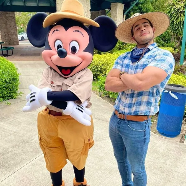 Party Characters Rentals 4