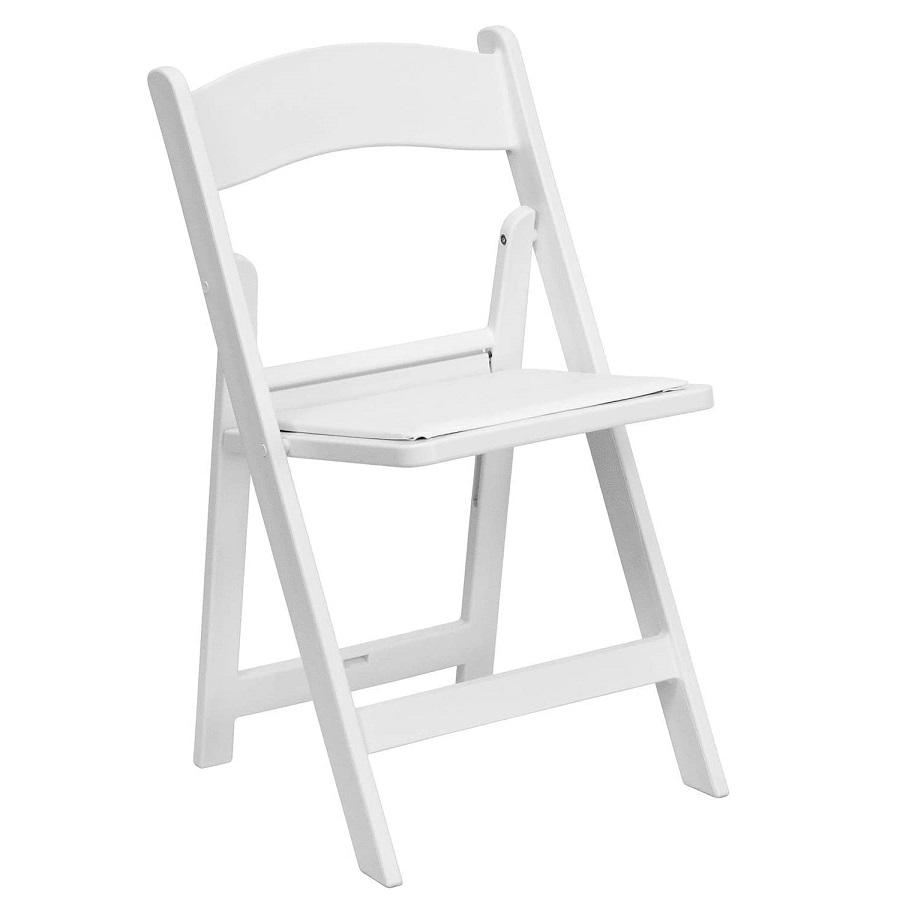 Resin White Chairs for Rent in Miami House Of Party Rentals